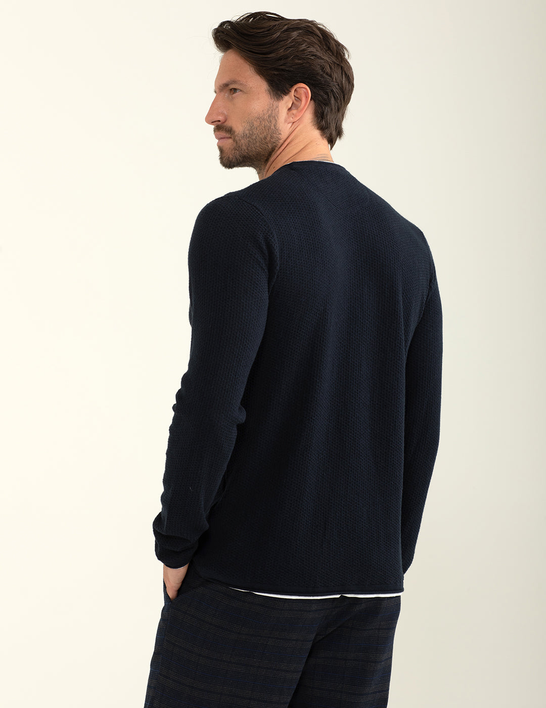 Maglia girocollo con lavorazione a nido d'ape uomo blue fm24w11mg cc-a0601 Maglia girocollo con lavorazione a nido d'ape