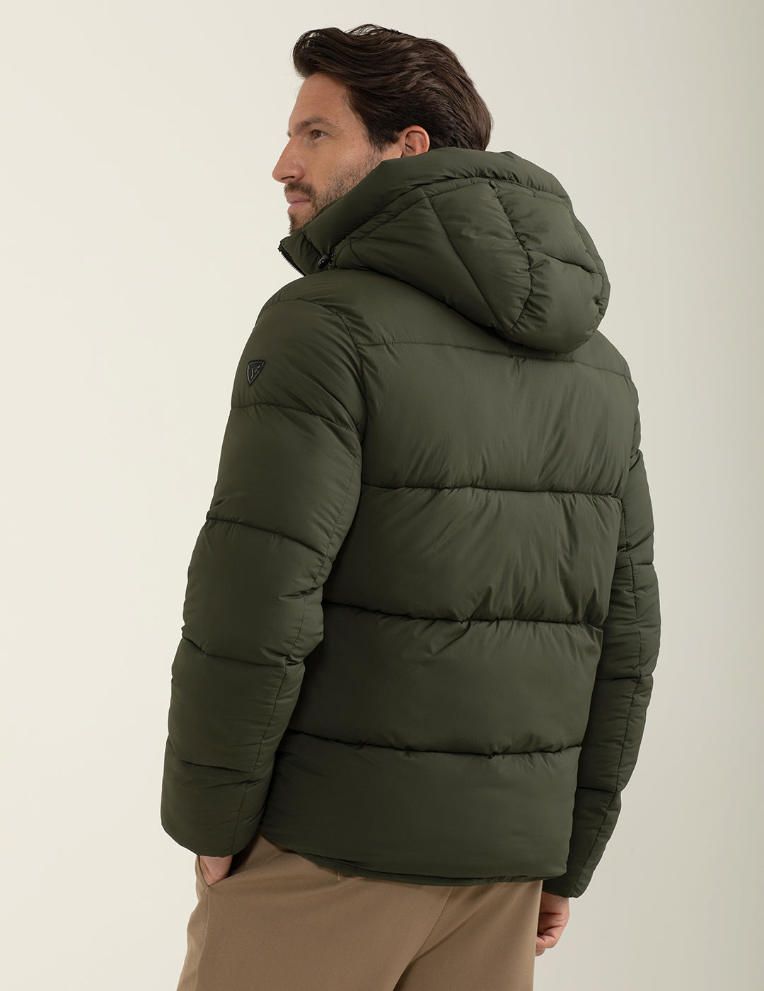 Piumino con cappuccio in materiale stretch uomo army fm24w14kd cc-a0804 Piumino con cappuccio in materiale stretch