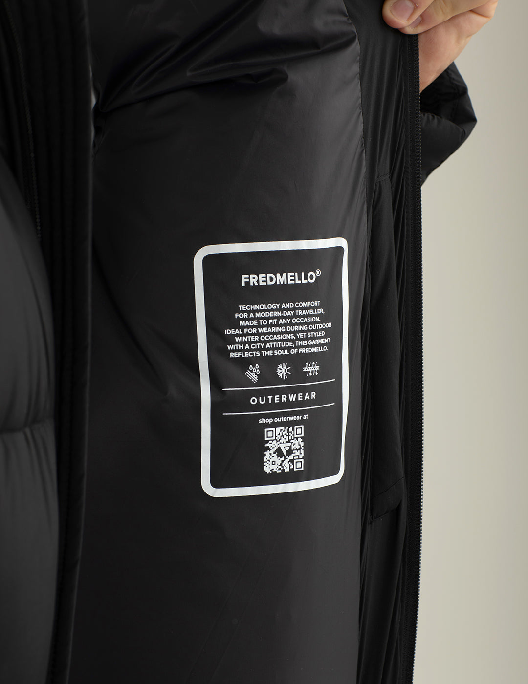 Piumino con cappuccio in materiale stretch uomo black fm24w14kd cc-a0951 Piumino con cappuccio in materiale stretch