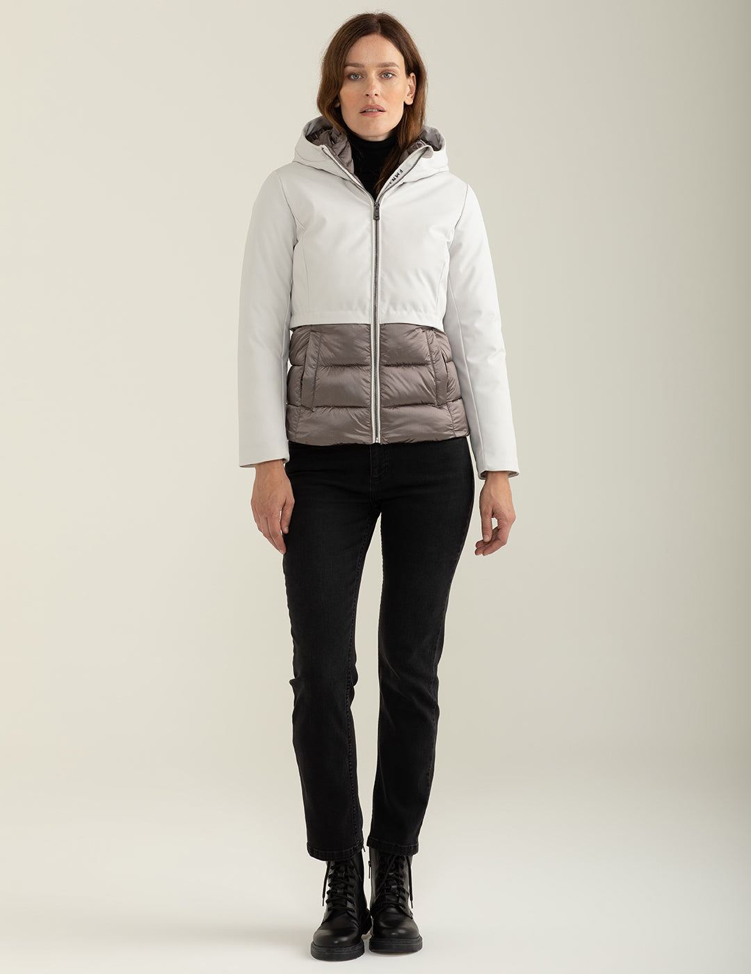 Giubbotto in soft-shell con cappuccio donna ice fw24w01ku cc-a0005 Giubbotto in soft-shell con cappuccio