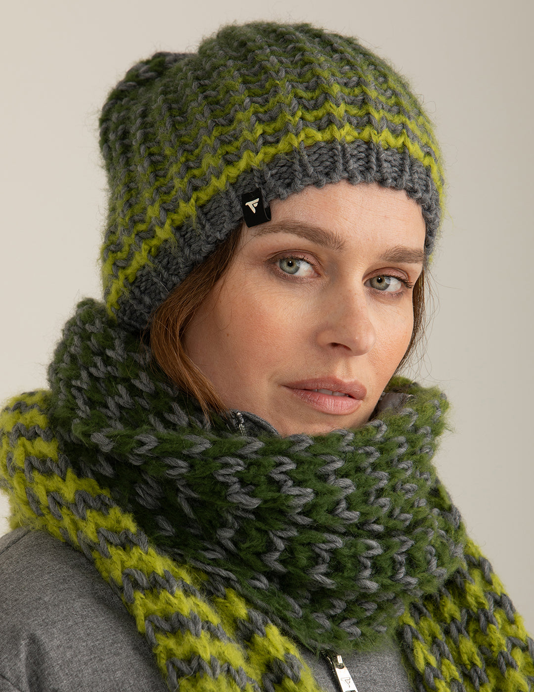 Beany in maglia degradè donna green fw24w04hm cc-a0801 Beany in maglia degradè