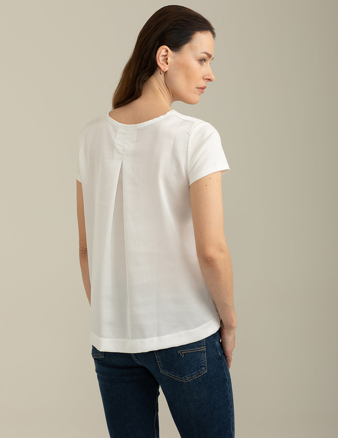 T-shirt Scollo V a Manica Corta donna off white fw25s32tv cc-a0002 T-shirt Scollo V a Manica Corta