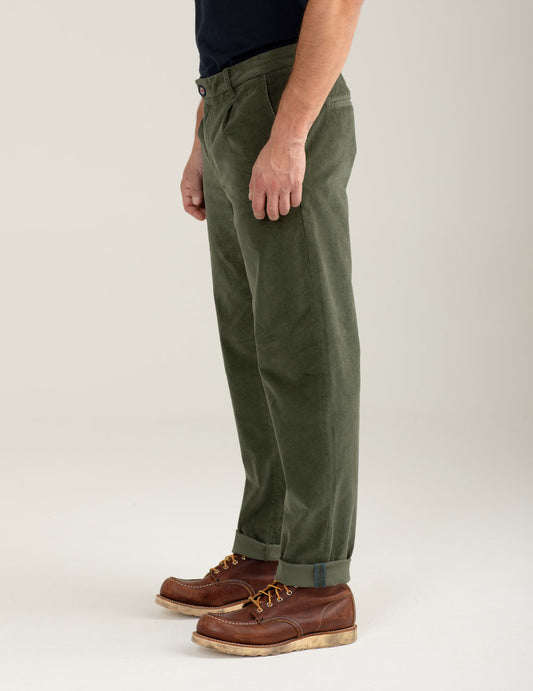 Pantalone chino in velluto a coste con pinces - back - 002
