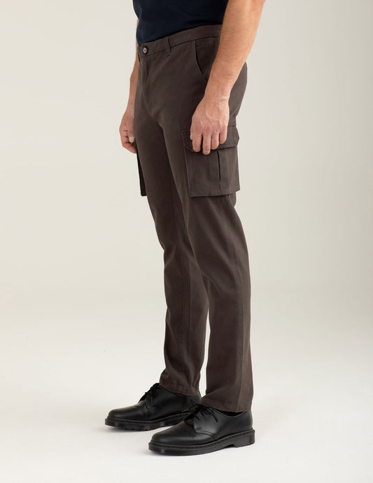 Pantalone cargo in gabardina tinto capo - back - 002
