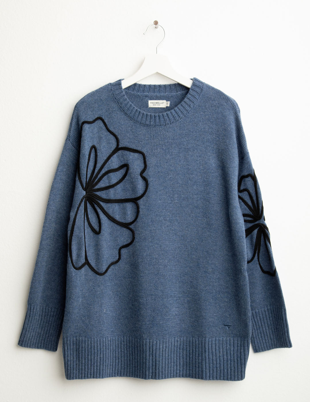 Maglia girocollo floreale ricamata donna avio fw25w11mg cc-a0602 Maglia girocollo floreale ricamata