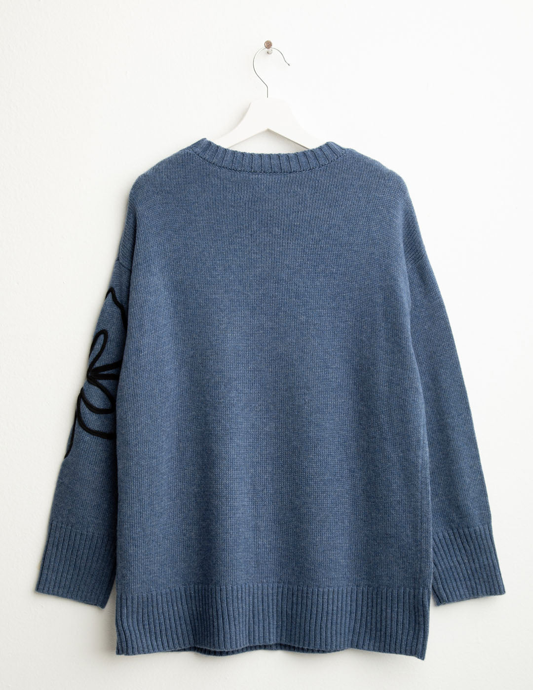 Maglia girocollo floreale ricamata donna avio fw25w11mg cc-a0602 Maglia girocollo floreale ricamata