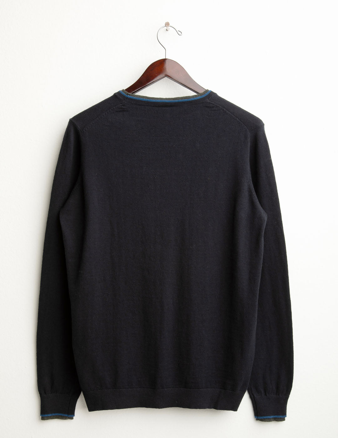Maglia girocollo con dettagli a contrasto uomo blue fm25w15mg cc-a0601 Maglia girocollo con dettagli a contrasto