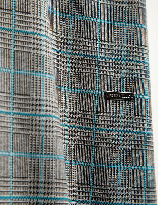 Yarn-dyed patterned dress - back - 002