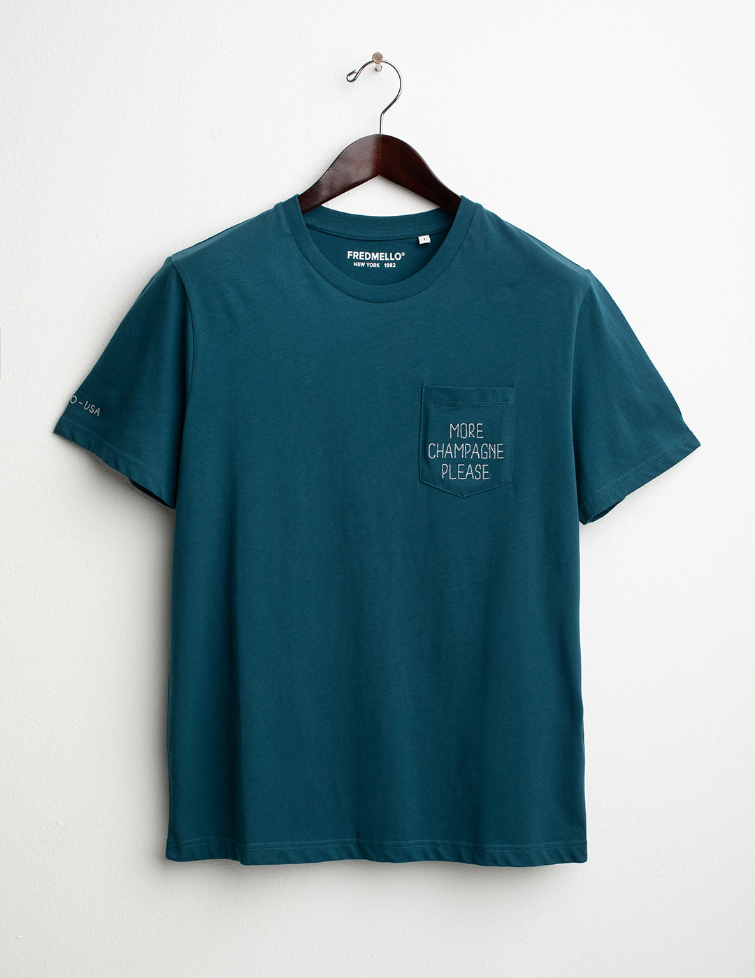 T-shirt girocollo con taschino e ricami uomo atlantic fm26s29tg cc-a0716 T-shirt girocollo con taschino e ricami