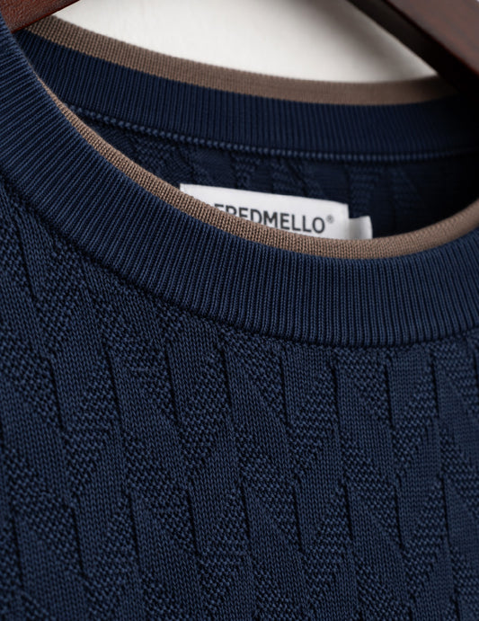 MAGLIA GIROCOLLO CON LAVORAZIONE GEOMETRICA - back - 002
