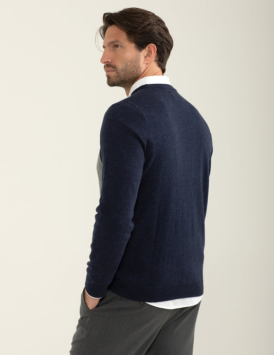 Maglia girocollo con intarsio a rombi in contrasto - back - 002