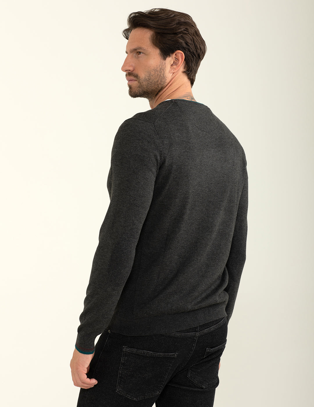Maglia girocollo con logo ricamato in contrasto uomo antracite melange fm24w03mg cc-a0953 Maglia girocollo con logo ricamato in contrasto