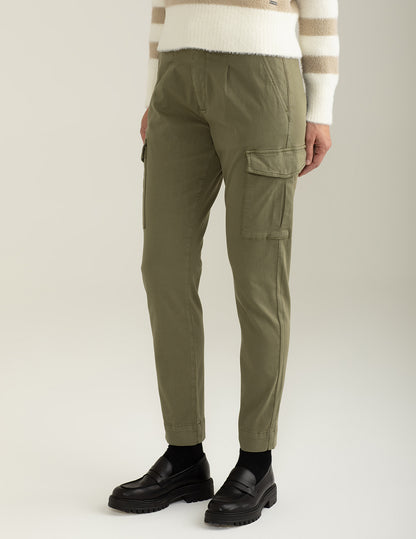 Stretch gabardine pocketed pants