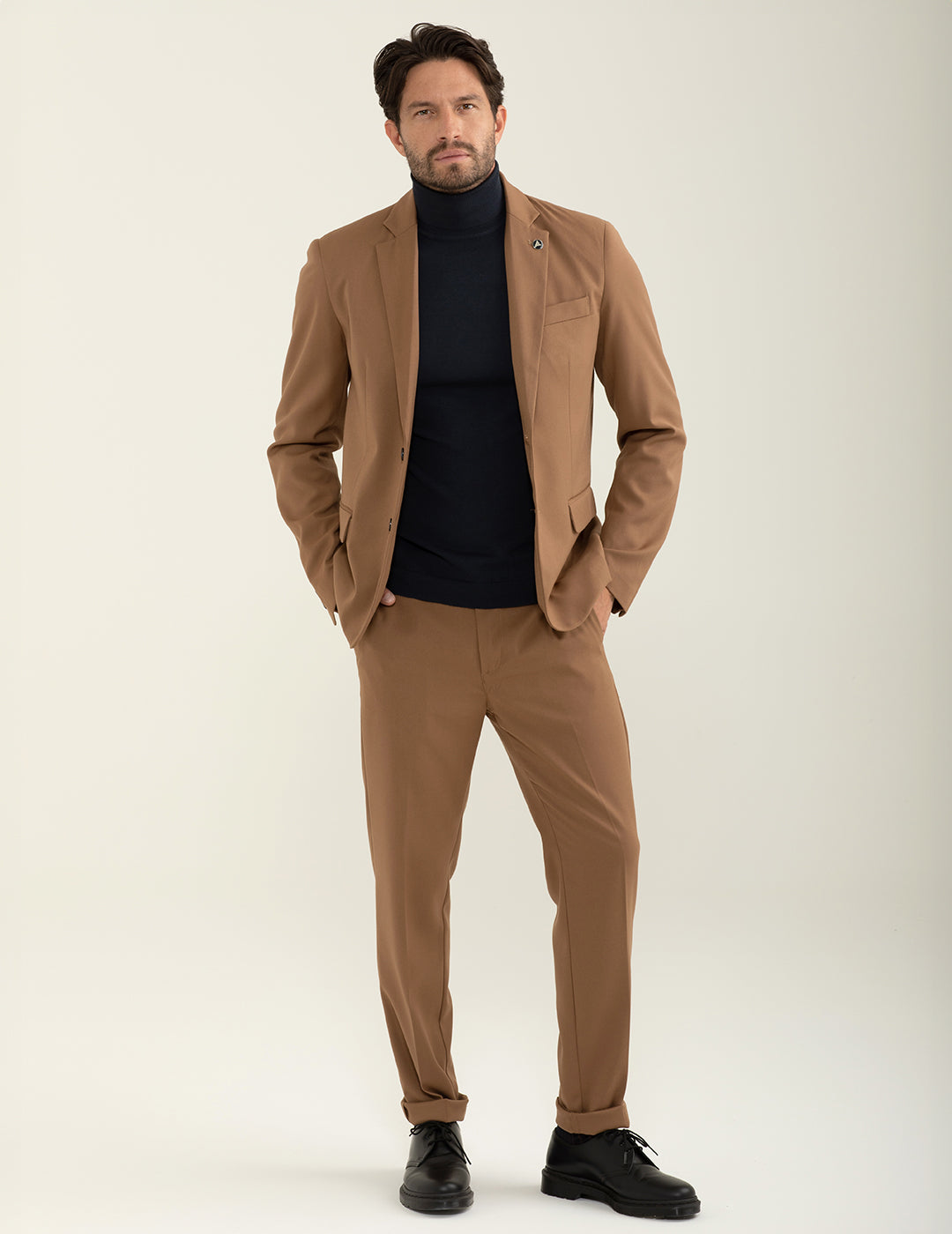 Pantalone in tinta unita modello 