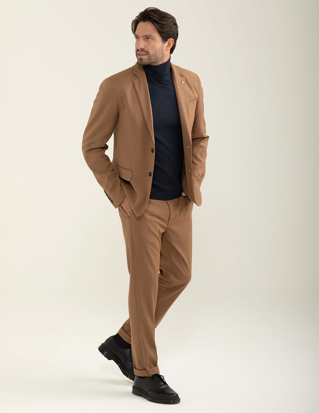 Pantalone in tinta unita modello 