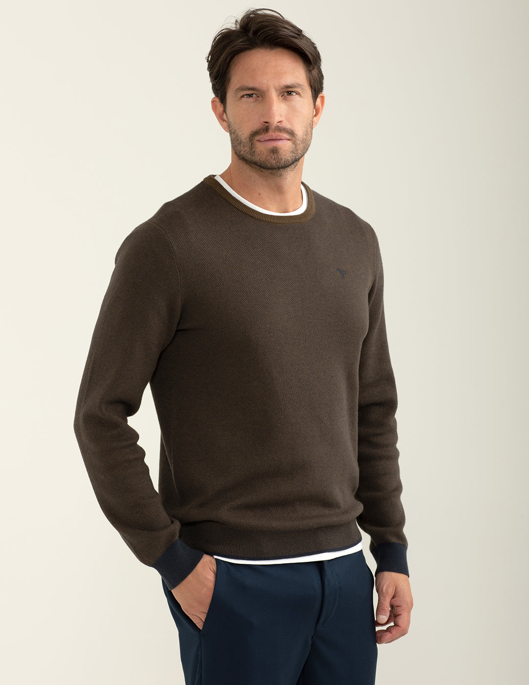 Crew-neck sweater with diagonal jacquard work in two colors man blue fm24w57mg cc-a0601 Crew-neck sweater with diagonal jacquard work in two colors