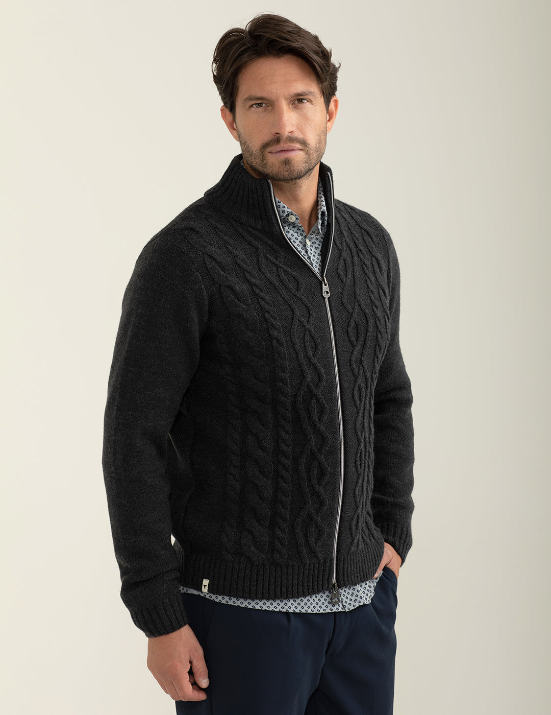 Maglia a collo alto con zip uomo antracite melange fm24w17mz cc-a0953 Maglia a collo alto con zip