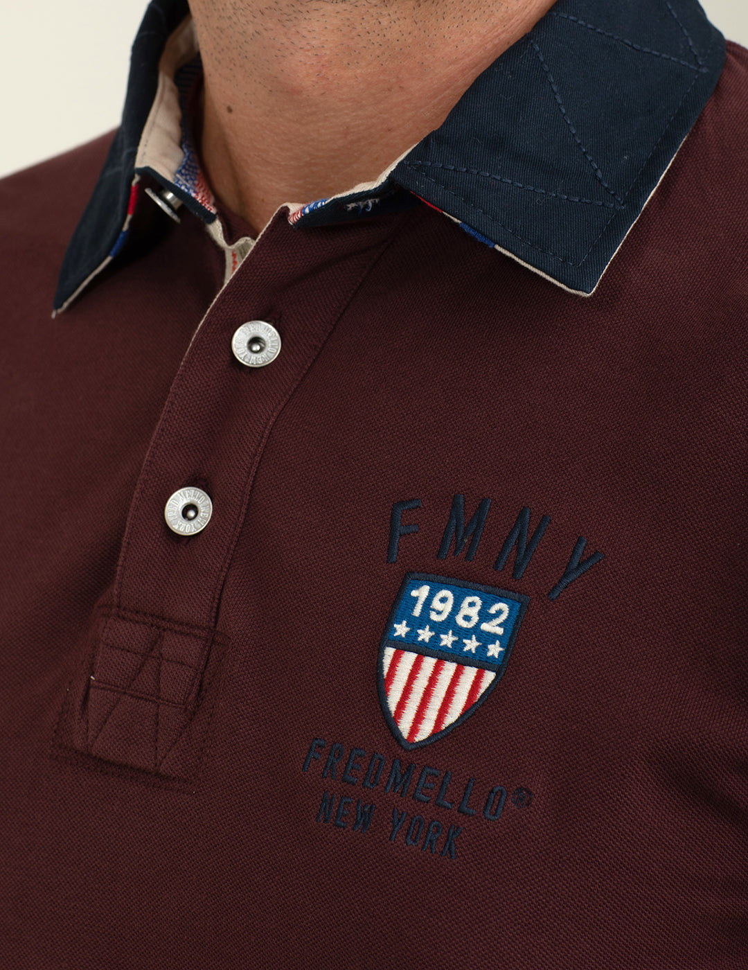 Polo in piquet con collo in gabardina uomo must fm24w03qc cc-a0306 Polo in piquet con collo in gabardina
