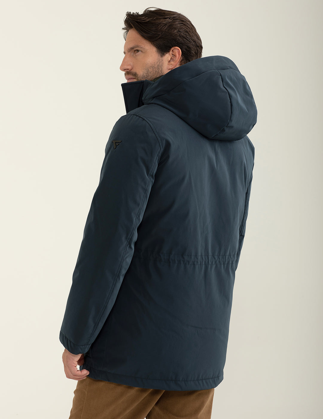 Parka con cappuccio e fodera trapuntata uomo blue fm24w18ku cc-a0601 Parka con cappuccio e fodera trapuntata