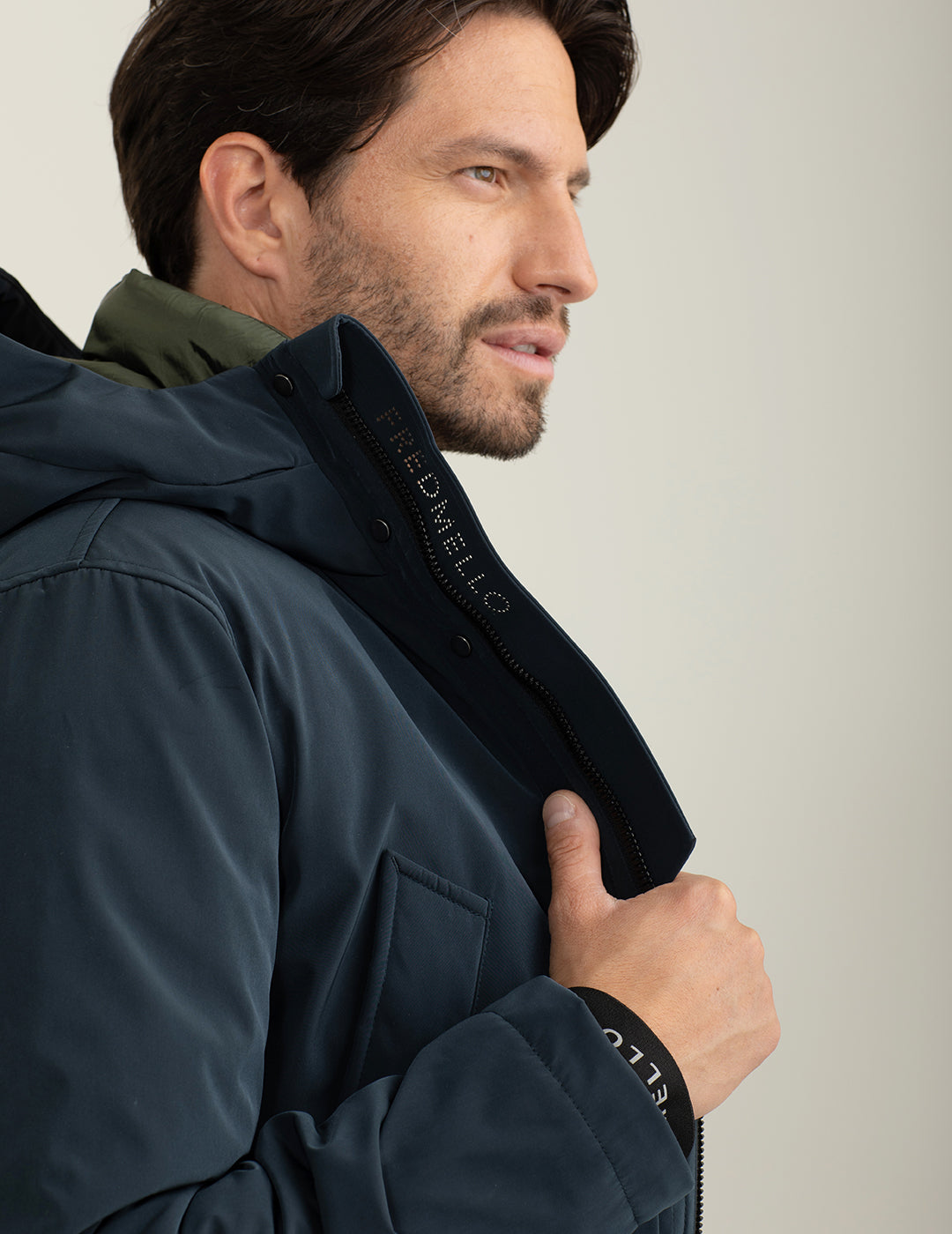 Parka con cappuccio e fodera trapuntata uomo blue fm24w18ku cc-a0601 Parka con cappuccio e fodera trapuntata