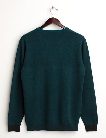 Crew-neck sweater with diagonal jacquard work in two colors
