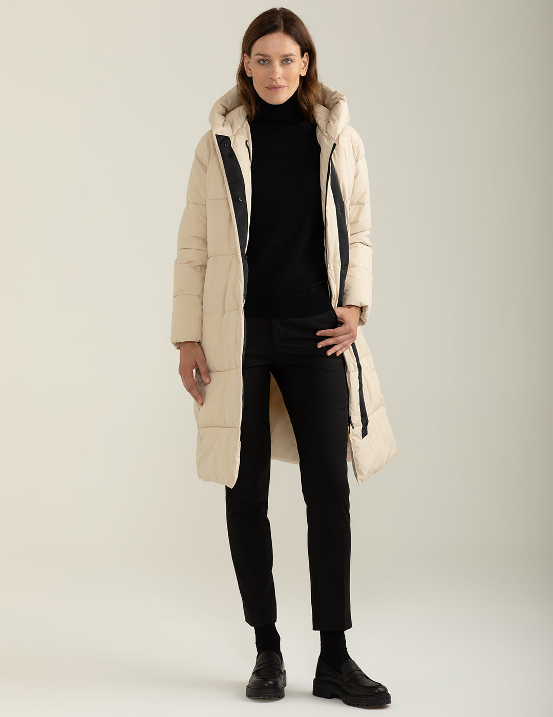 Piumino lungo con cappuccio donna ivory fw24w13kd cc-a0910 Piumino lungo con cappuccio