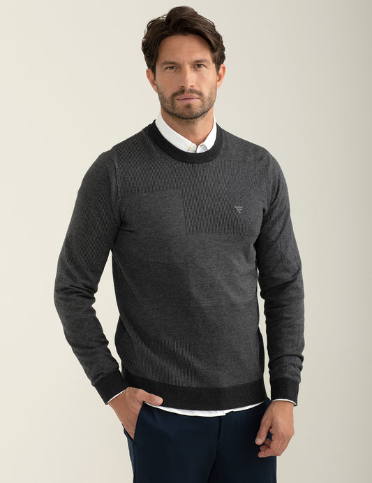 Maglia girocollo con lavorazione jacquard a blocchi di fantasie uomo antracite melange fm24w58mg cc-a0953 Maglia girocollo con lavorazione jacquard a blocchi di fantasie