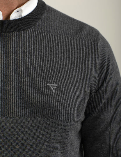 Crew-neck sweater with jacquard pattern block work