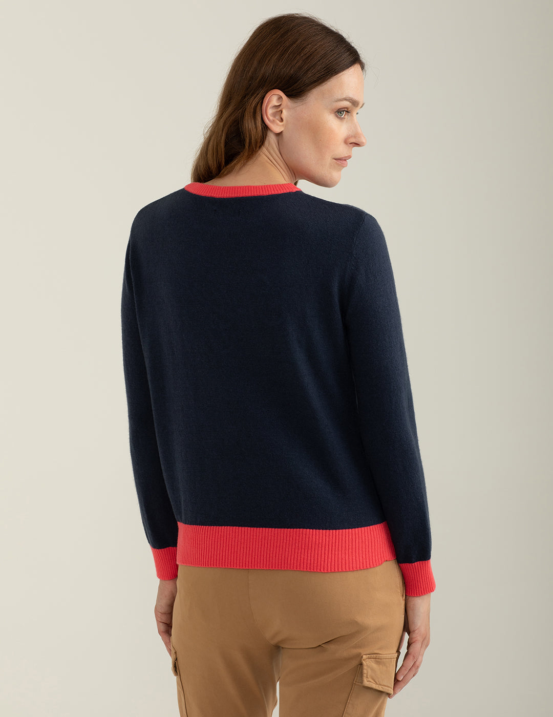 Maglia girocollo con forti contrasti colore donna blue fw24w15mg cc-a0601 Maglia girocollo con forti contrasti colore