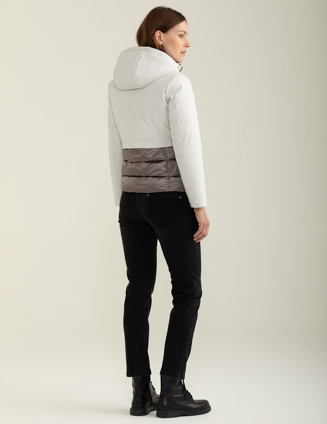 Giubbotto in soft-shell con cappuccio donna ice fw24w01ku cc-a0005 Giubbotto in soft-shell con cappuccio