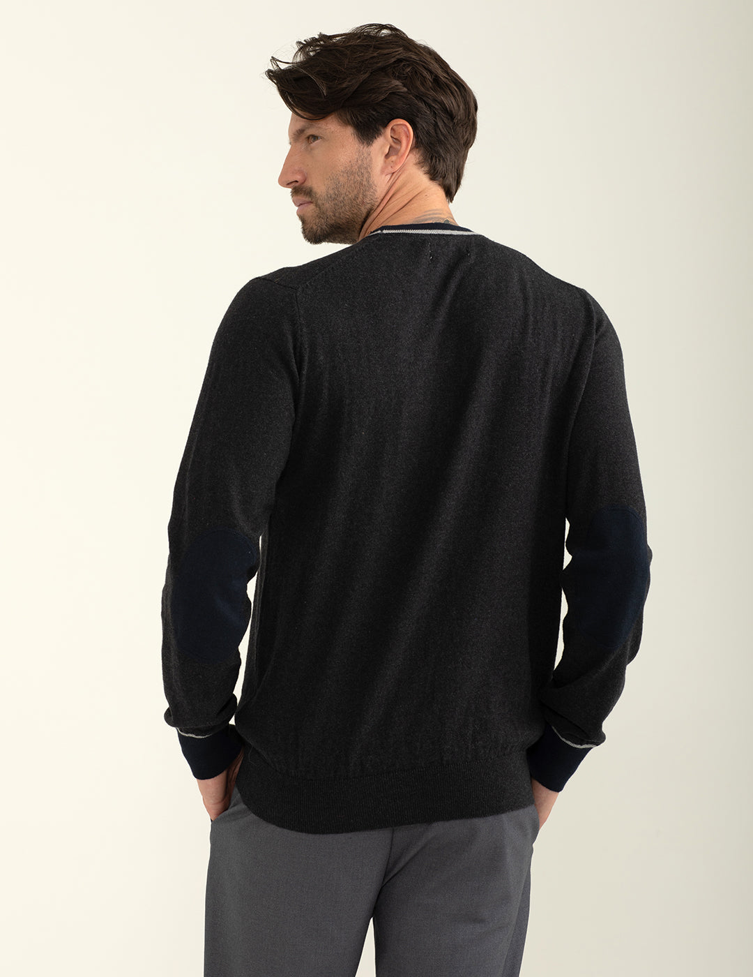Maglia girocollo con logo ricamato in contrasto uomo antracite melange fm24w10mg cc-a0953 Maglia girocollo con logo ricamato in contrasto