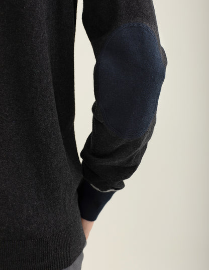 Maglia girocollo con logo ricamato in contrasto