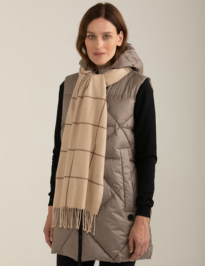 Dyed-thread pashmina with check pattern