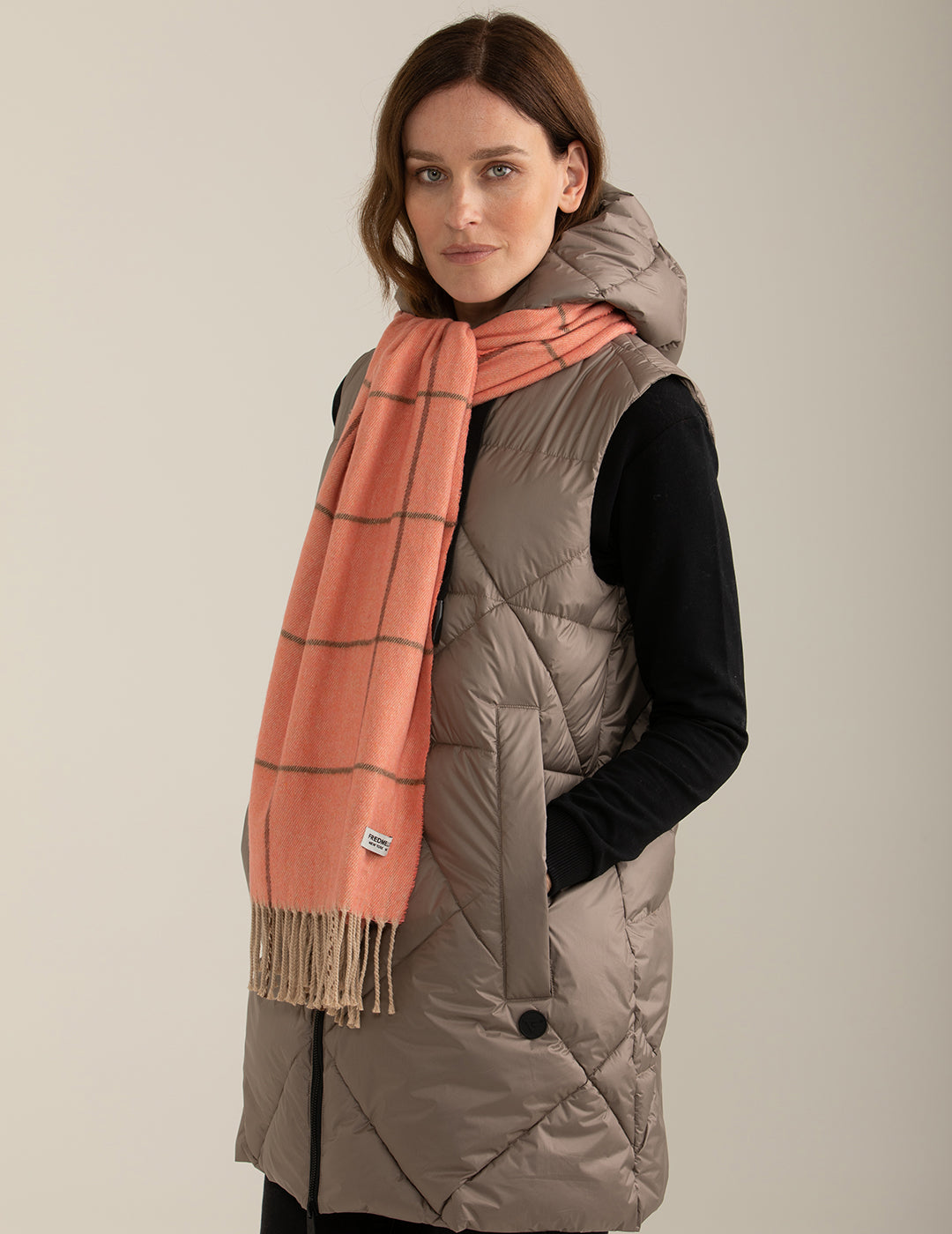 Dyed-thread pashmina with check pattern woman peach fw24w02zs cc-a0206 Dyed-thread pashmina with check pattern
