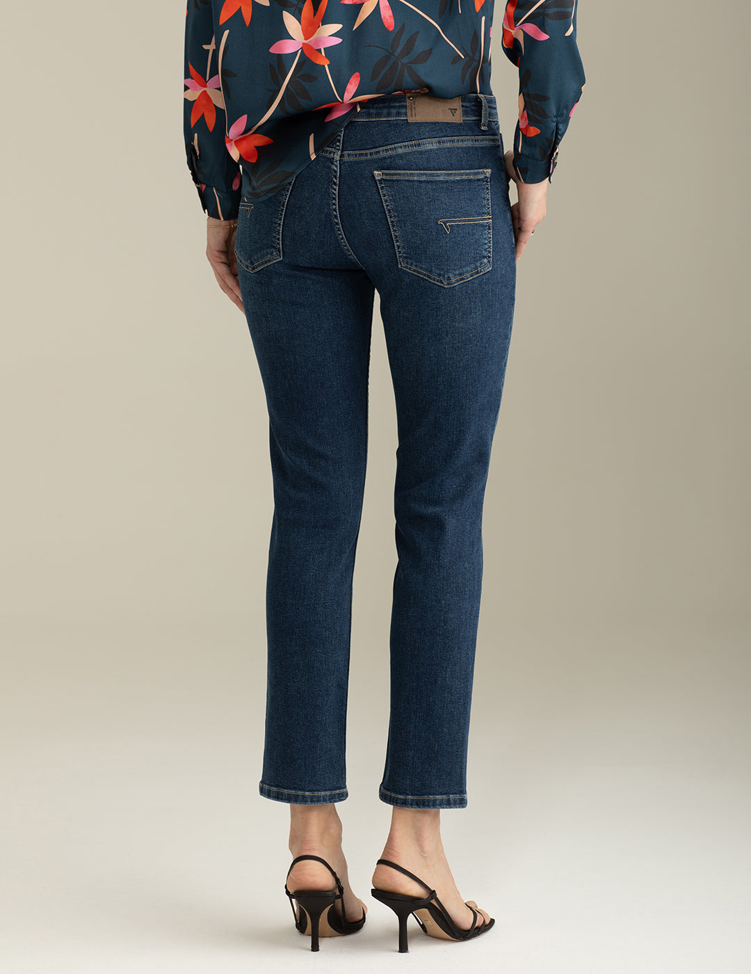 Pantalone 5 Tasche in Denim Stretch donna middle blue fw25s10pd cc-a1101 Pantalone 5 Tasche in Denim Stretch