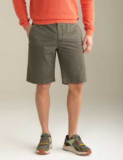 Bermuda Chino in Gabardina Stampata All-Over