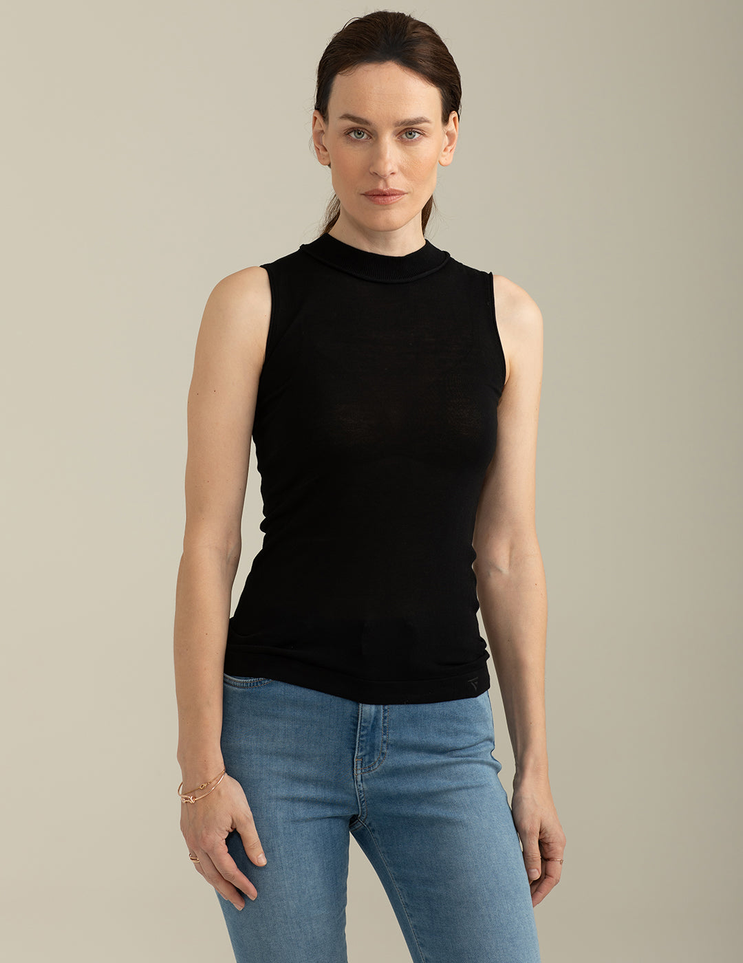 Maglia Girocollo Smanicata donna black fw25s21ms cc-a0951 Maglia Girocollo Smanicata