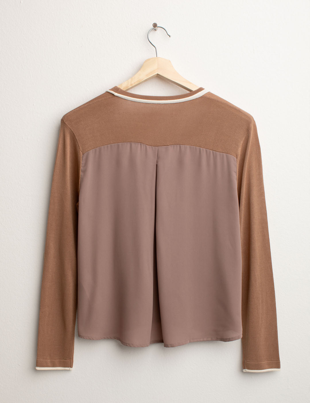 Long Sleeve V-neck Cardigan woman cortez fw25s24mk cc-a0104 Long Sleeve V-neck Cardigan