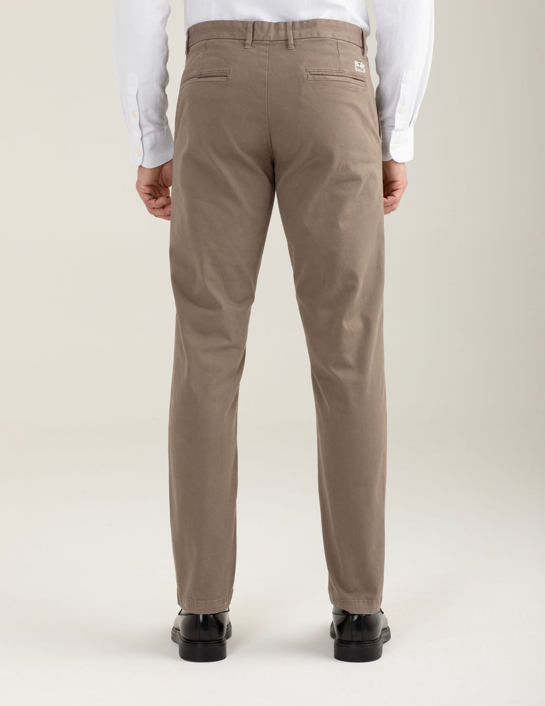 Slim fit “Mr. Bryan” chino trousers man mud fmraymond cc-a0107 Slim fit “Mr. Bryan” chino trousers