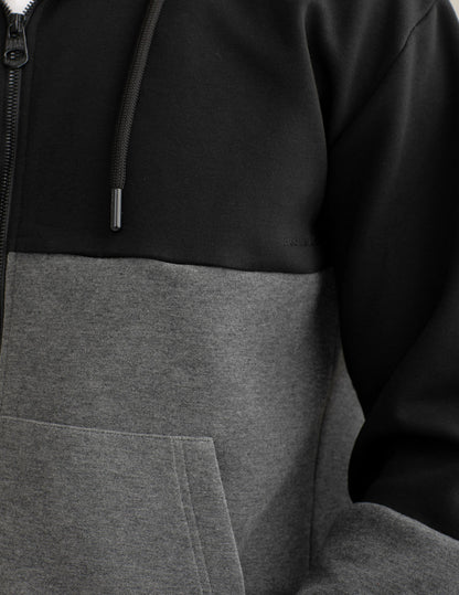 Felpa color block con zip e cappuccio