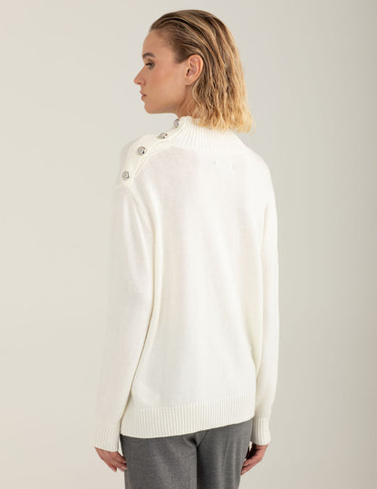 Maglia dolcevita con bottoni araldici