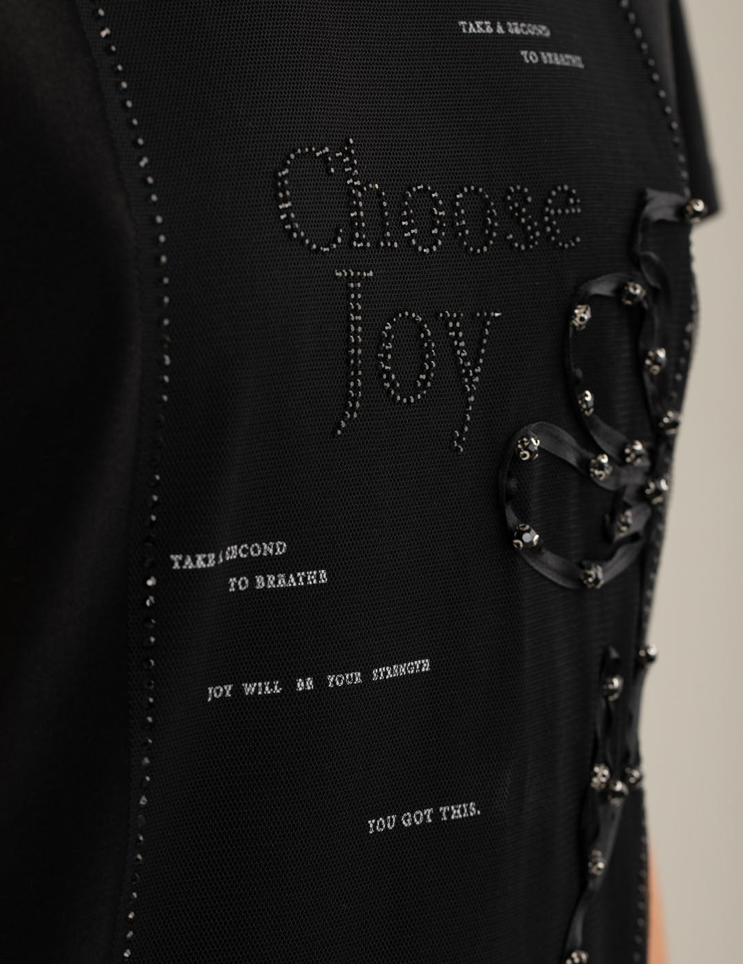 T-shirt con patch in tulle e strass donna black fw25w02tg cc-a0951 T-shirt con patch in tulle e strass