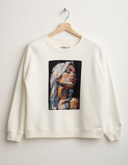 Felpa girocollo con patch in raso e strass