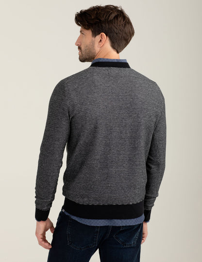 Maglia girocollo con lavorazione fantasia