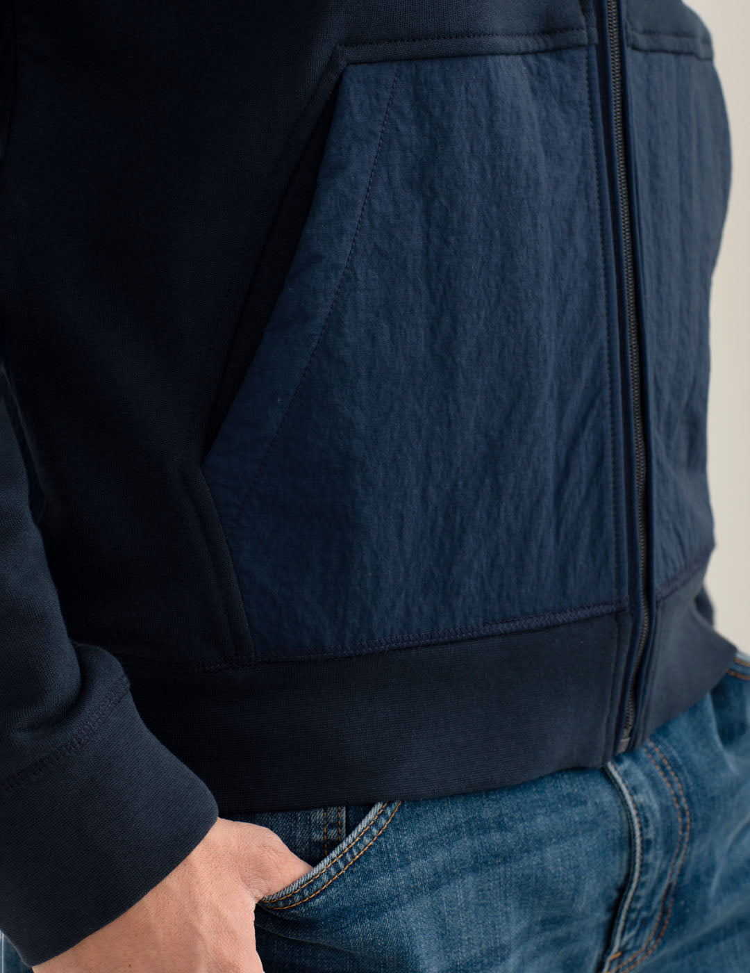 Felpa full zip con cappuccio e dettagli in nylon uomo blue fm25w11fz cc-a0601 Felpa full zip con cappuccio e dettagli in nylon