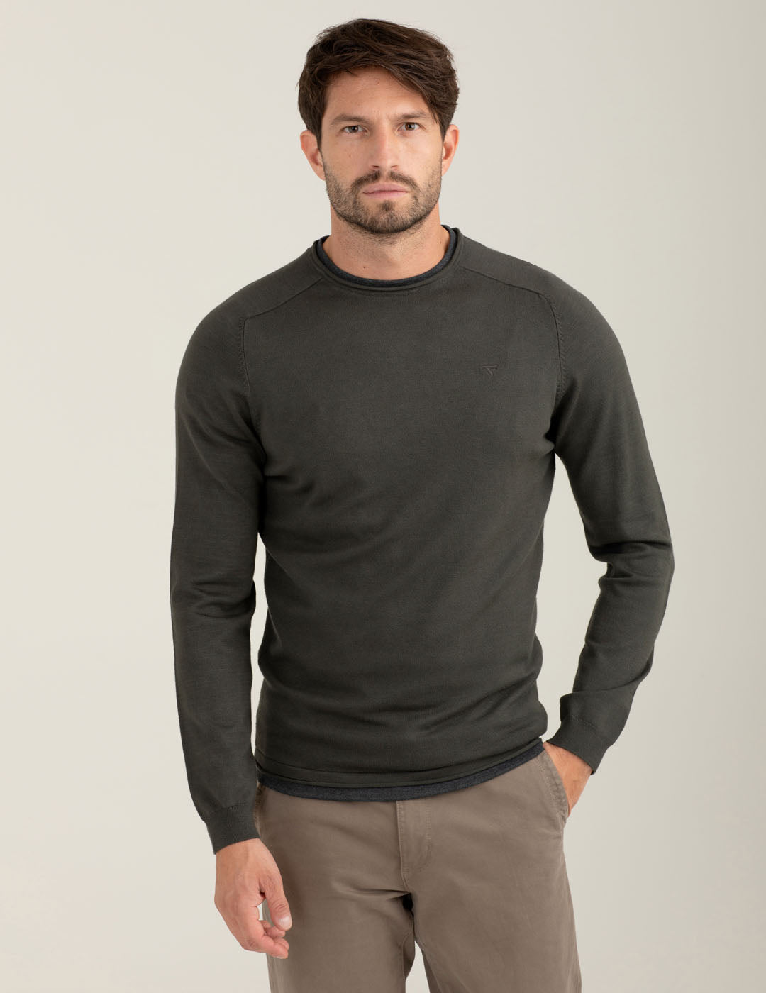 Maglia girocollo raglan con dettagli a contrasto uomo army fm25w20mg cc-a0804 Maglia girocollo raglan con dettagli a contrasto