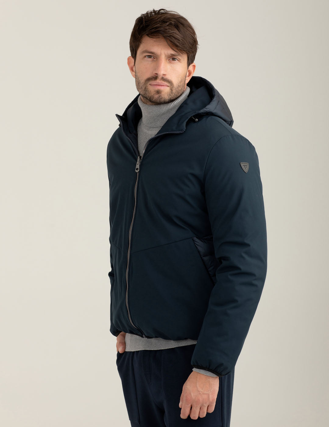 Reversible padded hybrid jacket man blue fm25w05ku cc-a0601 Reversible padded hybrid jacket