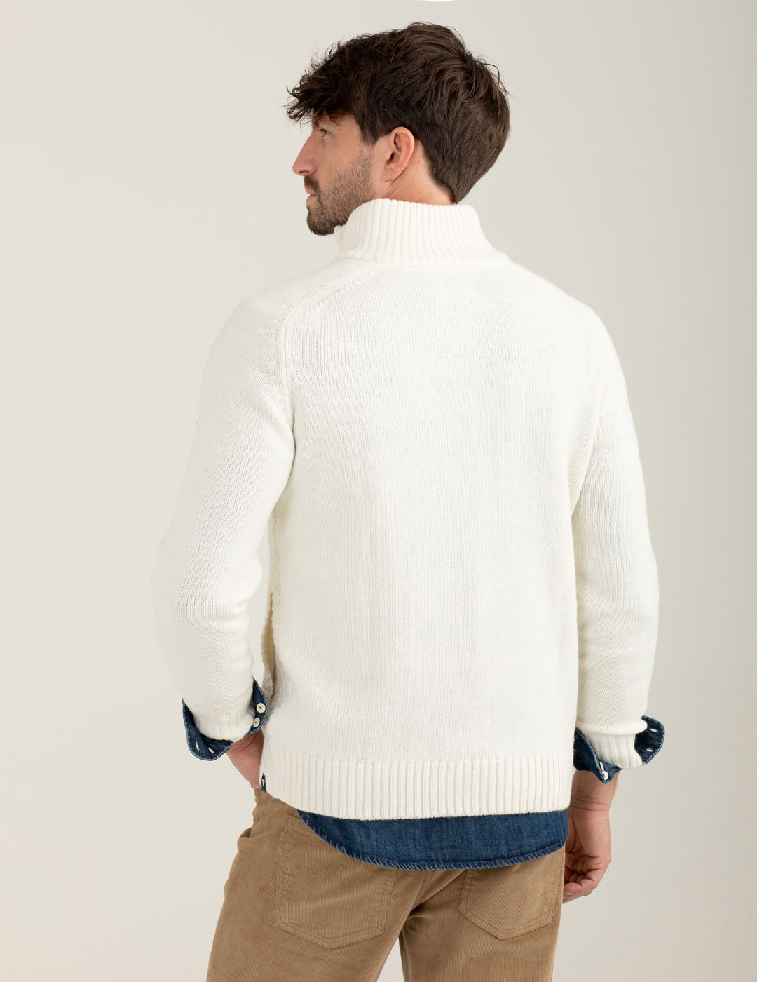 High-neck full zip cardigan sweater off white Man FM25W04MZ