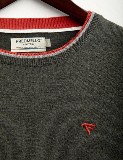 Maglia girocollo con dettagli a contrasto