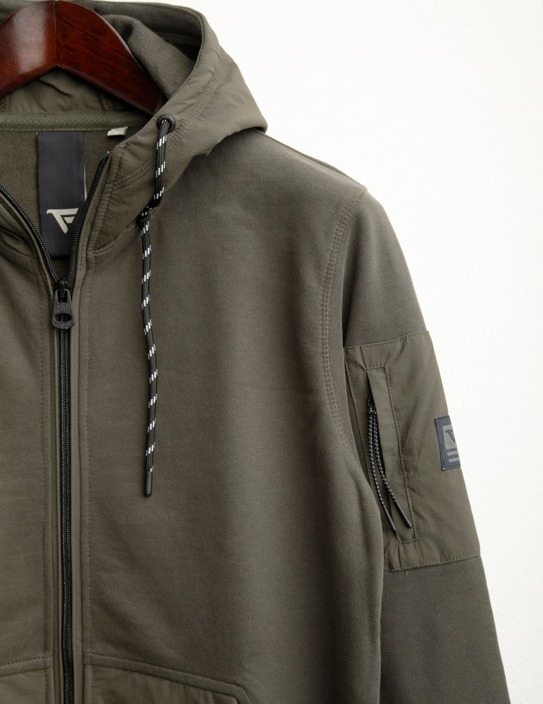 Felpa full zip con cappuccio e dettagli in nylon uomo army fm25w11fz cc-a0804 Felpa full zip con cappuccio e dettagli in nylon